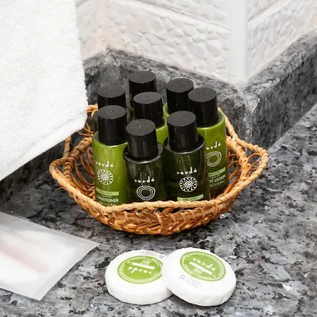 Old Colorful Balat Petrion Otel İstanbul