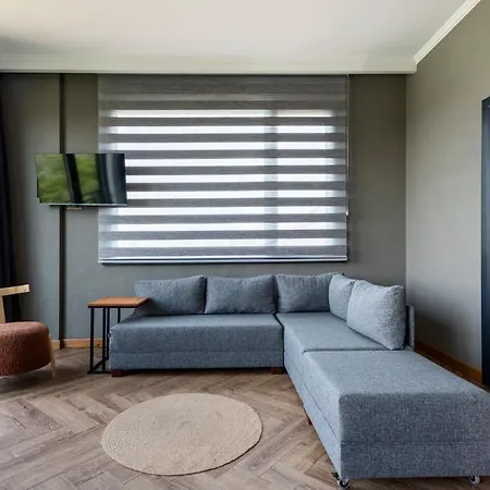 Otel Old Colorful Balat Petrion