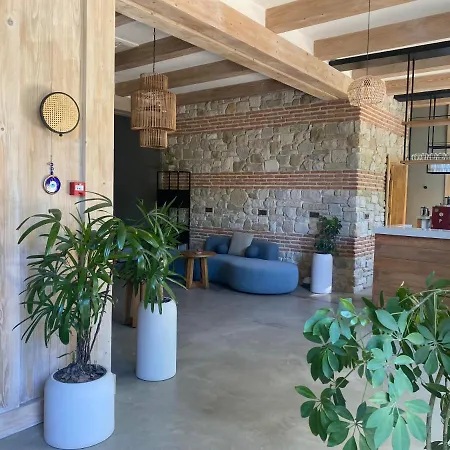 Old Colorful Balat Petrion Otel