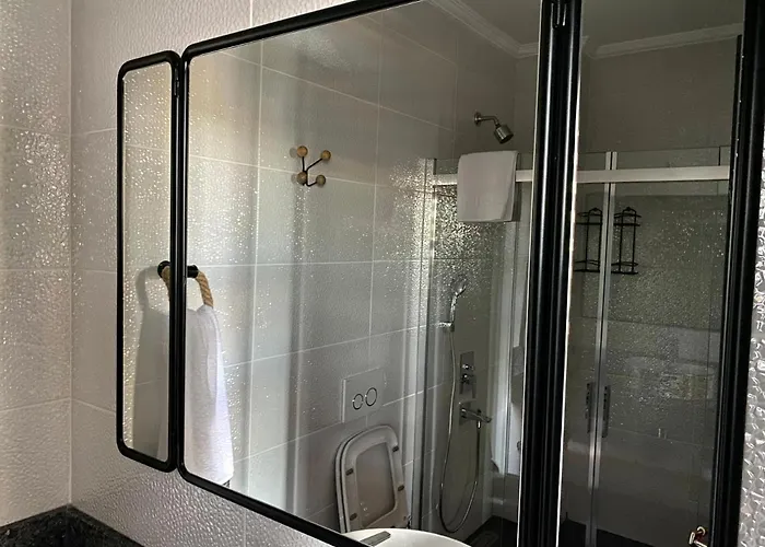 Old Colorful Balat Petrion 酒店 伊斯坦布尔