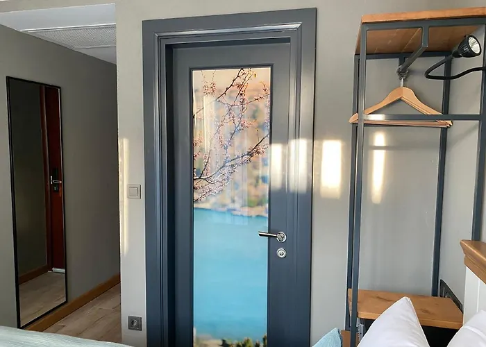 酒店 Old Colorful Balat Petrion