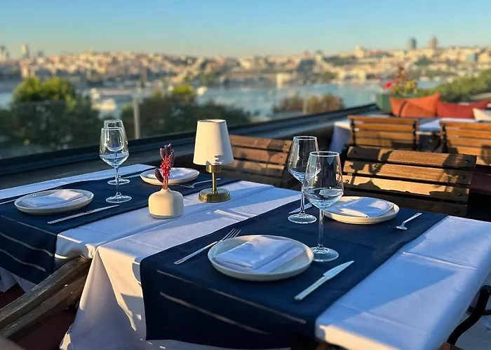 Old Colorful Balat Petrion 酒店 伊斯坦布尔