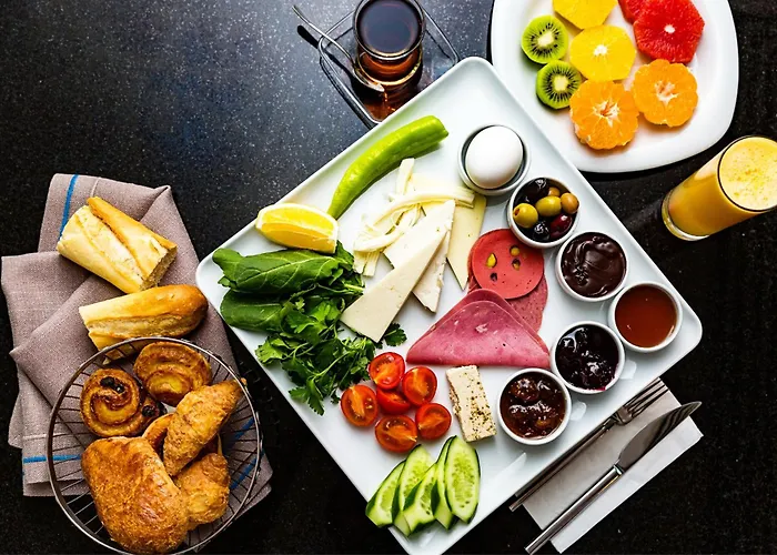 Old Colorful Balat Petrion 伊斯坦布尔